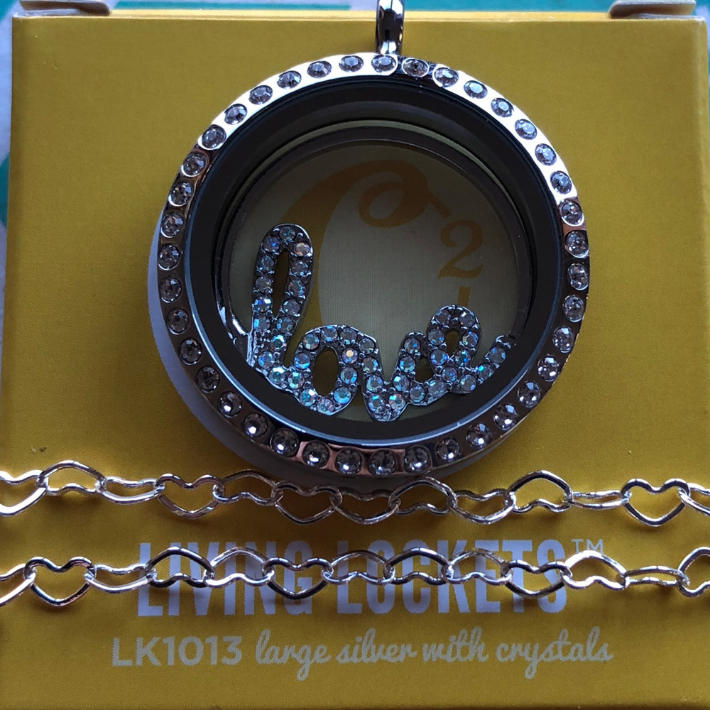 3pc Set! O2 Locket, Chain & Love Window Plate Set! - Picture 4 of 8